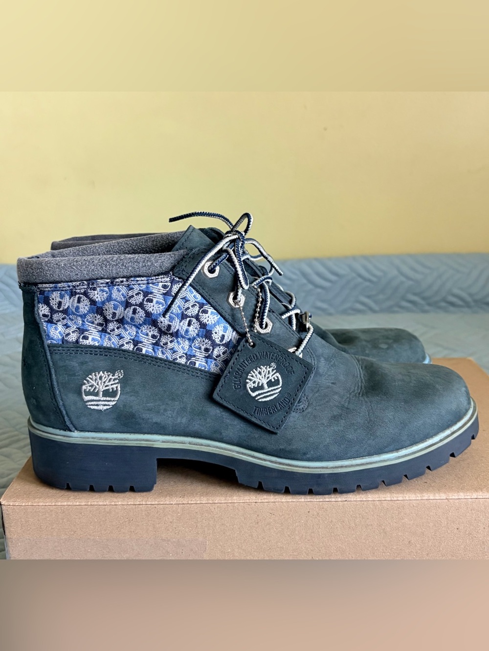 Timberland Forest Green‎ Suede Lace-Up Ankle Boots with Blue Patterned Panel